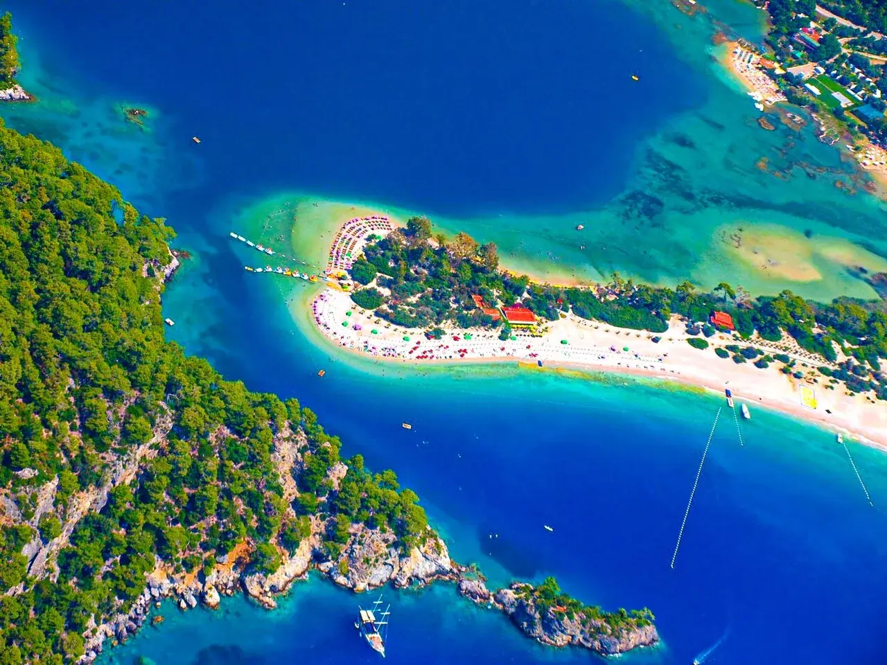 Muğla Şehir Rehberi: Akyaka, Ölüdeniz, Bodrum ve Turkuaz Koylar