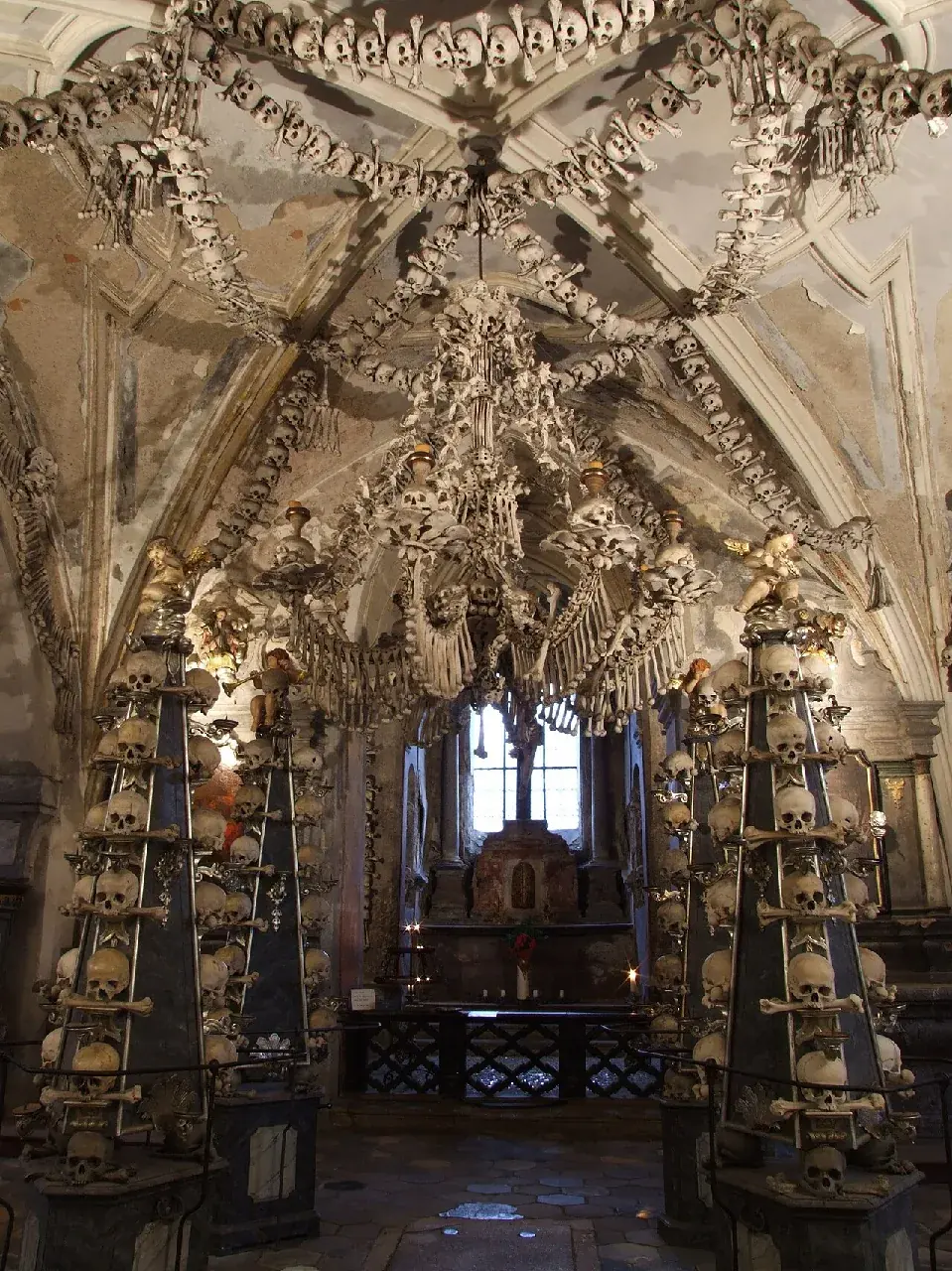 Sedlec Kemikli Kilise