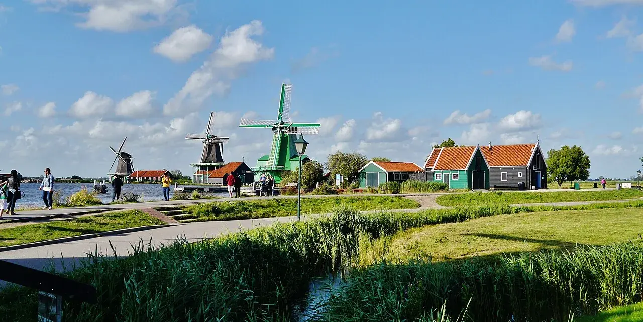 Zaanse Schans Yel Degirmenleri
