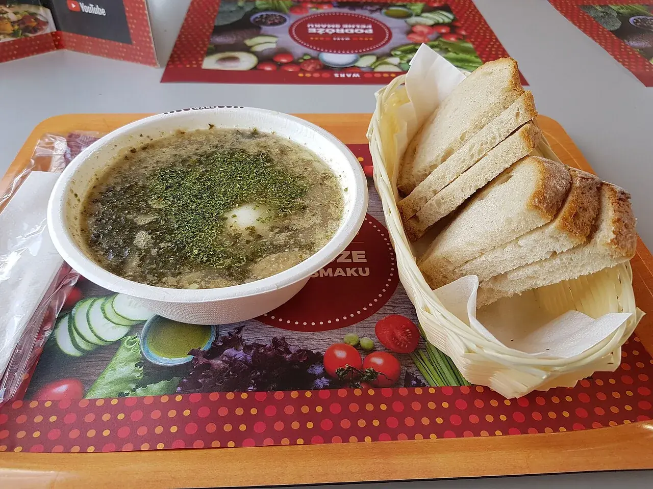 Ekmek Kasesinde Zurek Çorbası